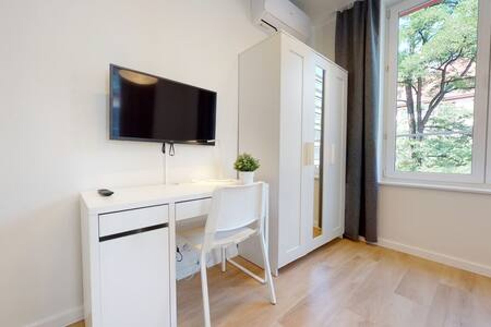 A.S. HOME ALEKSANDRA SUSKA SPÓŁKA Z OGRA - 8